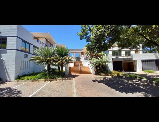 563M² OFFICE TO LET IN EDENBURG